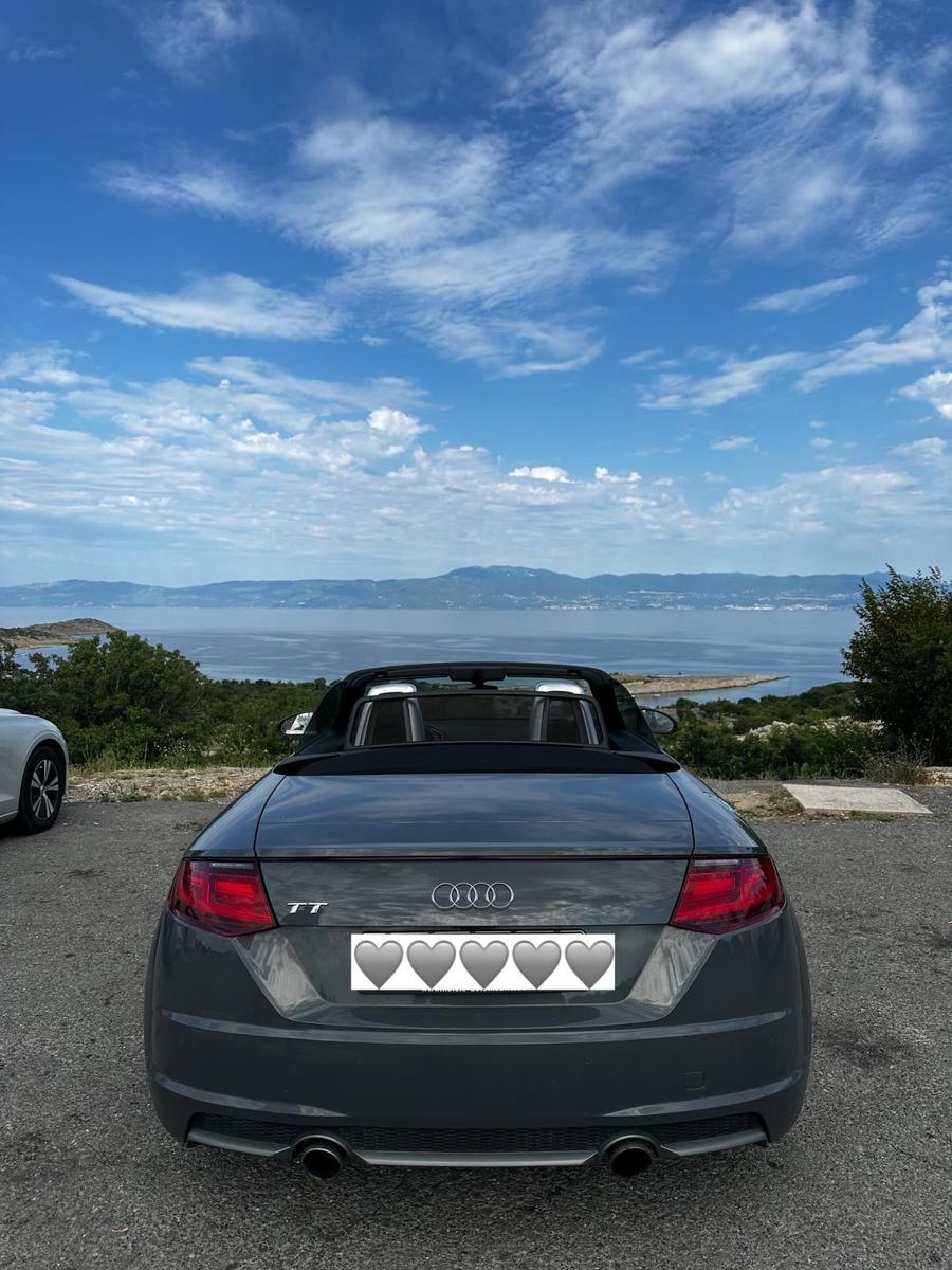 Audi TT Roadster 2.0 TFSI S tronic quattro 