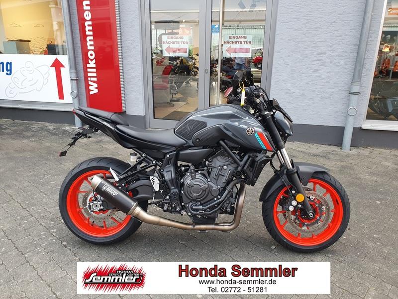 Yamaha MT-07 Reifen & Service NEU!