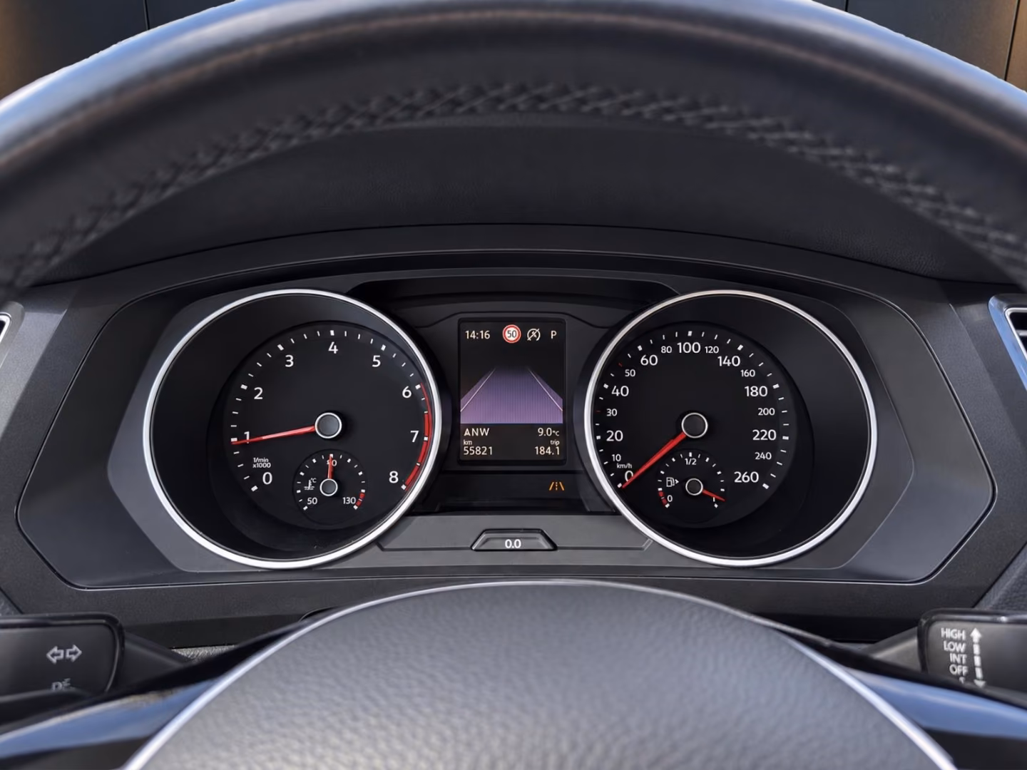 Volkswagen Tiguan Comfortline NAVI DSG ACC PDC SHZ LED