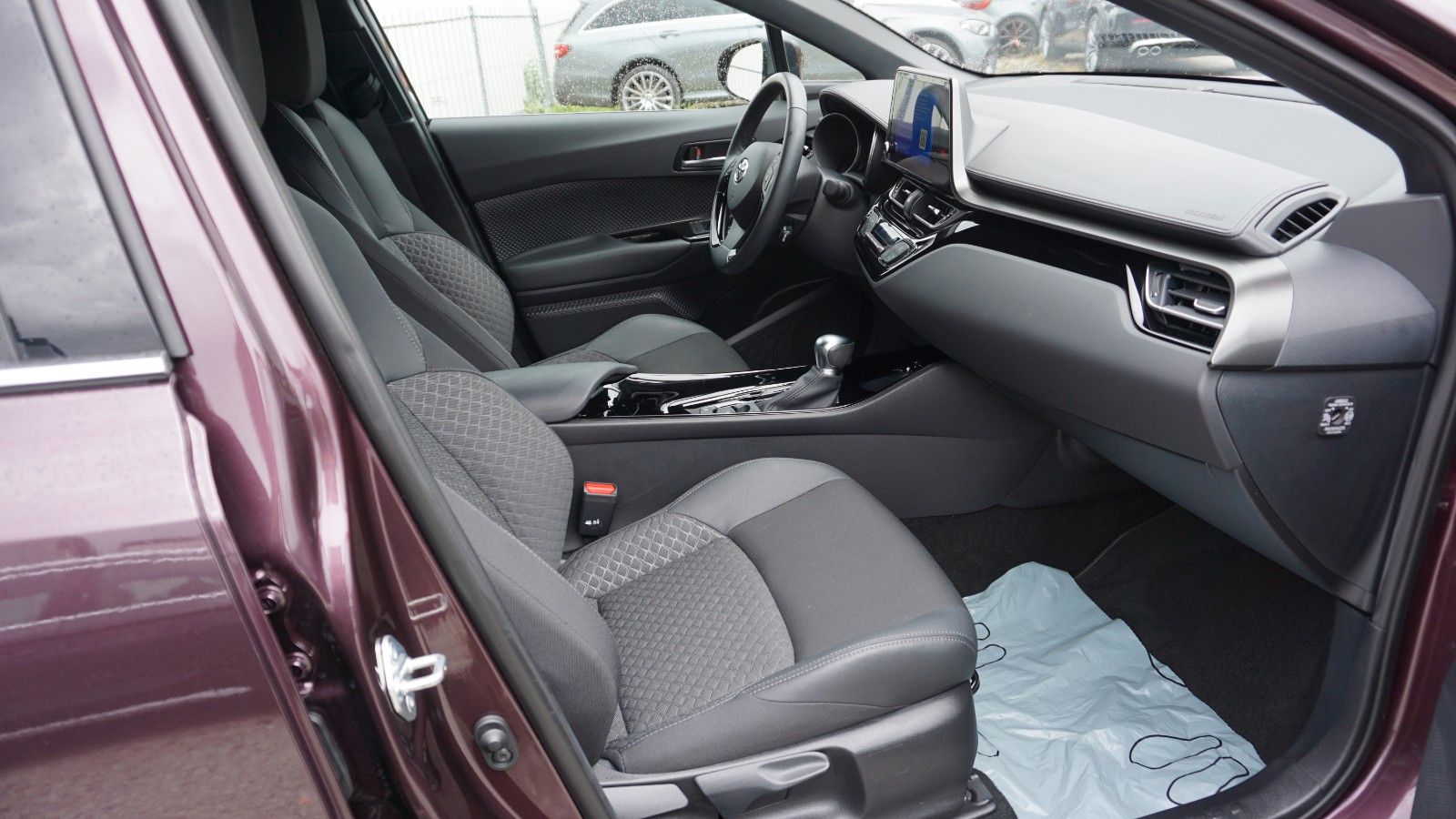 Fahrzeugabbildung Toyota C-HR Hybrid Team DE, Navi,Keyless,ACC,LED,Kamera