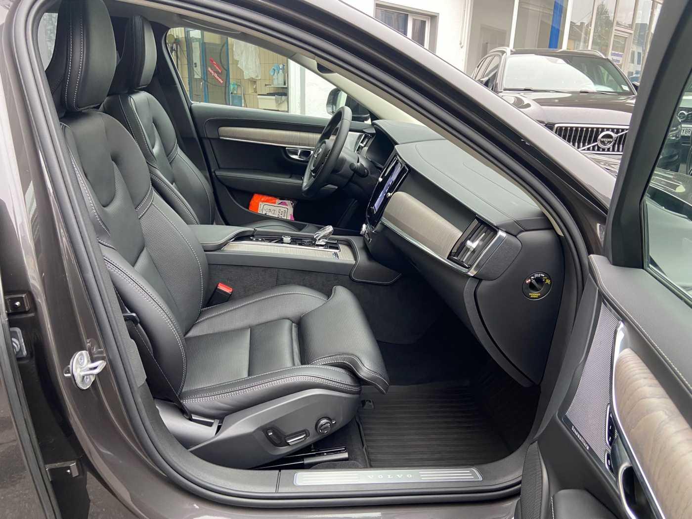Volvo S90 Ultimate, B5 AWD,VMax,21",HUD,SD,Luft,Massag