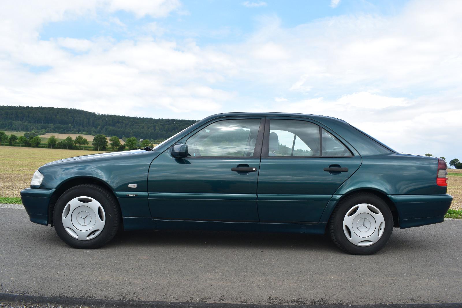 Mercedes-Benz C 180 Classic 2.Hand MB-Scheckheft