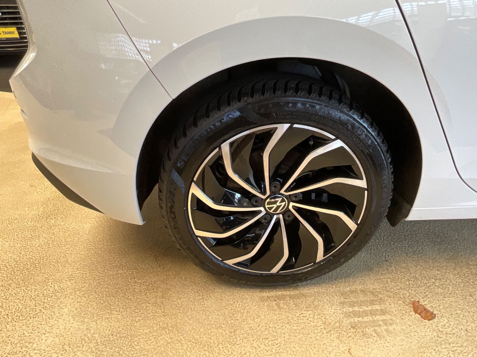Fahrzeugabbildung Volkswagen Golf VIII Lim. United eTSI