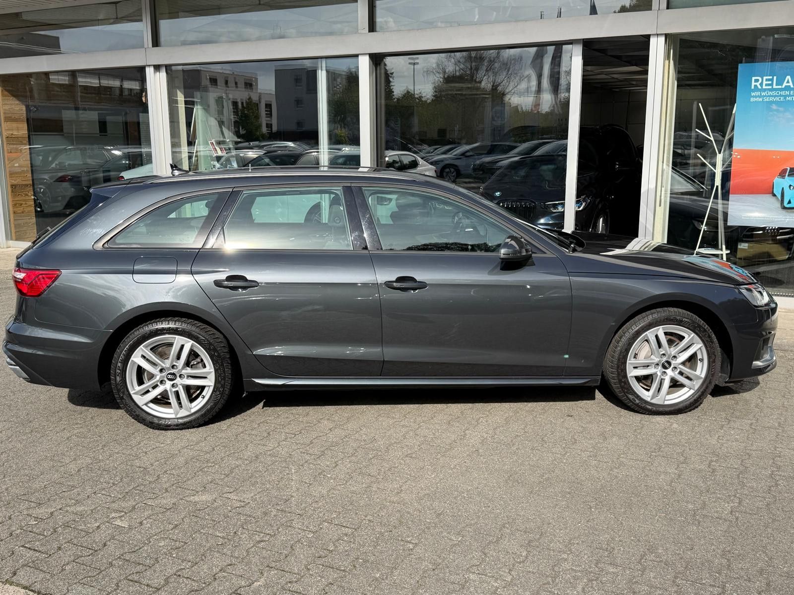Fahrzeugabbildung Audi A4 Av 40 TFSI S-Tr Advanc LED+NAVI+SHZ+TEMP+17"