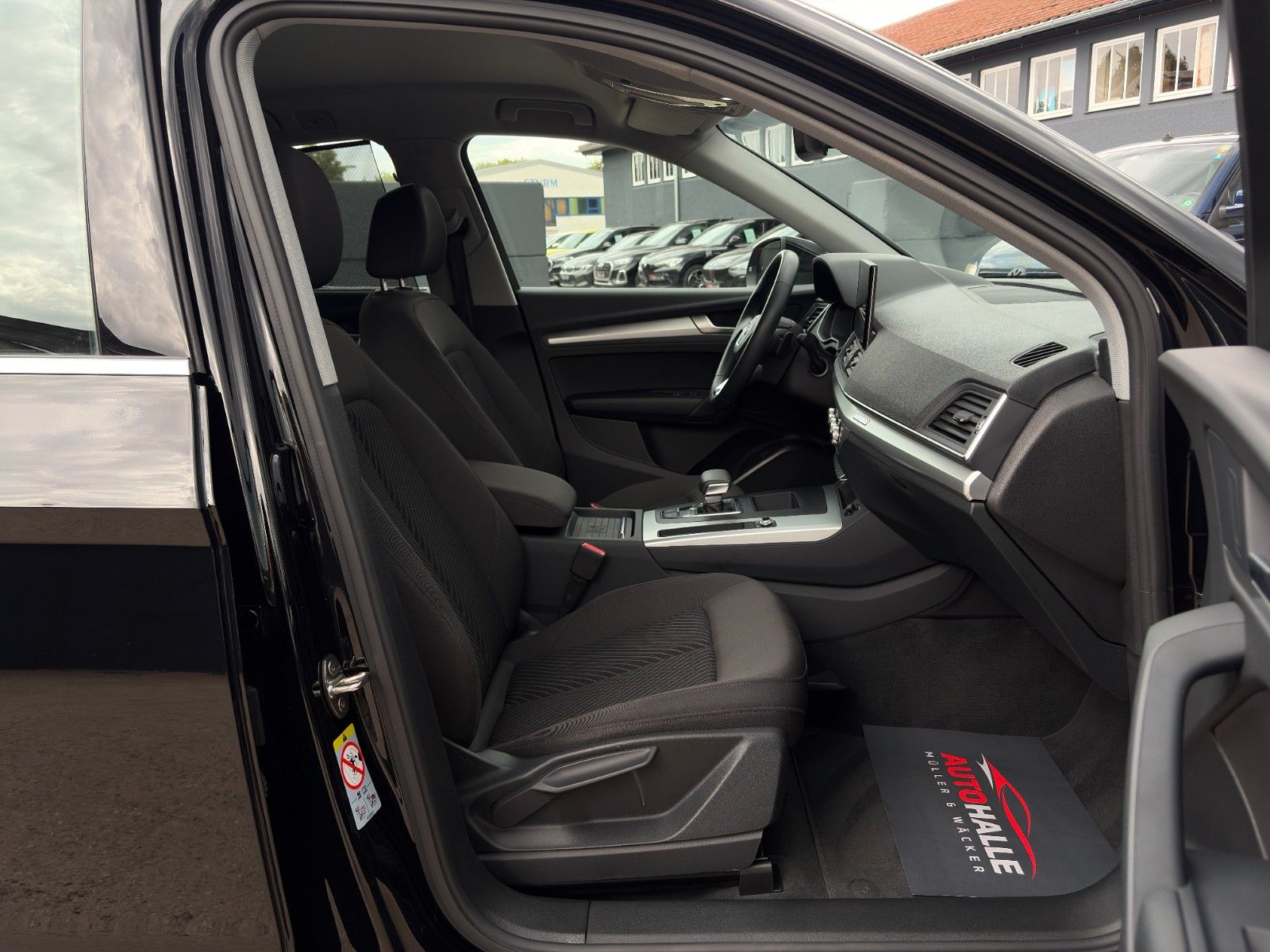 Fahrzeugabbildung Audi Q5 Sportback 40 TFSI quattro advan. AHK Matrix