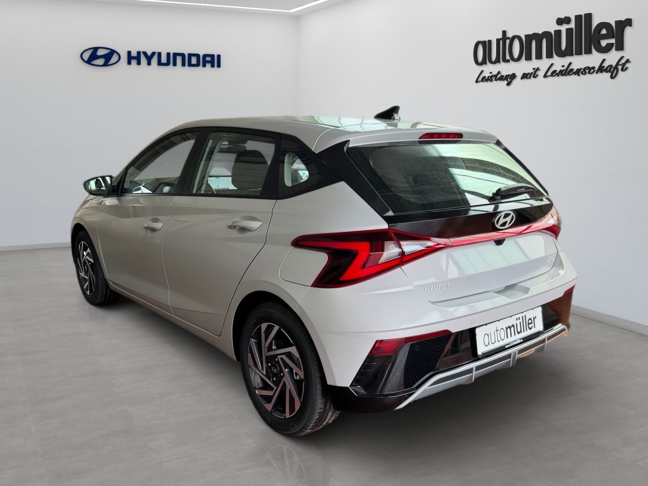 Fahrzeugabbildung Hyundai i20 TREND 2xKlima AUT DynLicht Kam. LM Navi PDC