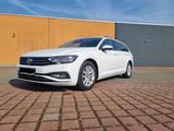 Volkswagen - gepflegter Passat von privat zeitnah abzugeben - Volkswagen Passat CC: Weiß