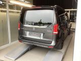 Mercedes-Benz V 300 d 4MATIC EXCLUSIVE EDITION AMG STHZG+AHK+D - Offers matching your search criteria
