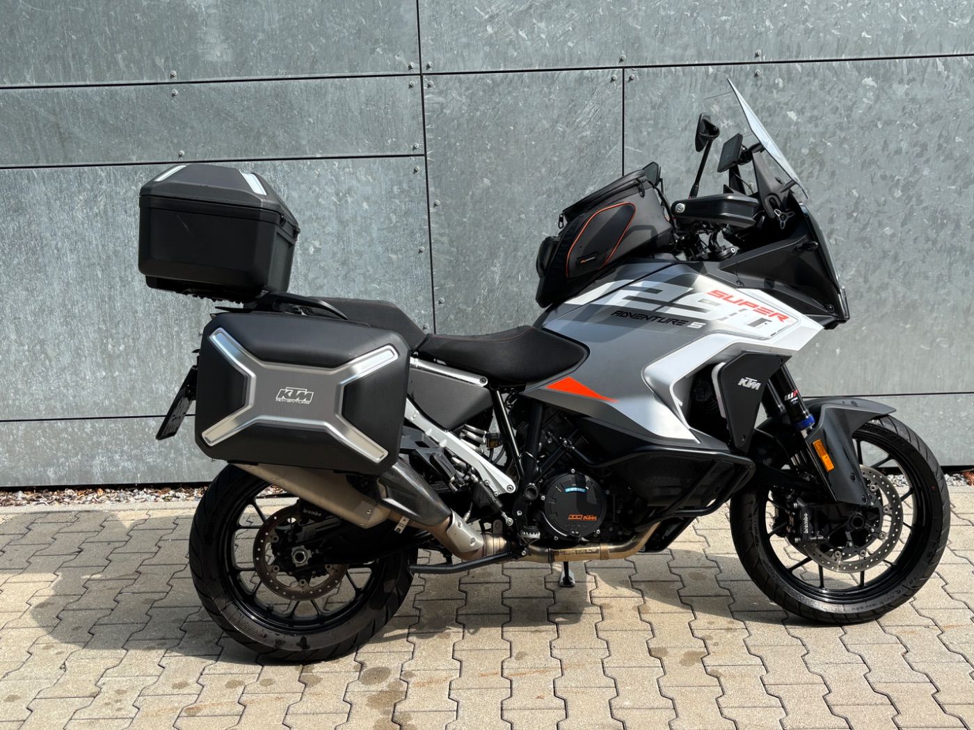 Fahrzeugabbildung KTM 1290 Super Adventure S Vollausstattung Techpack,