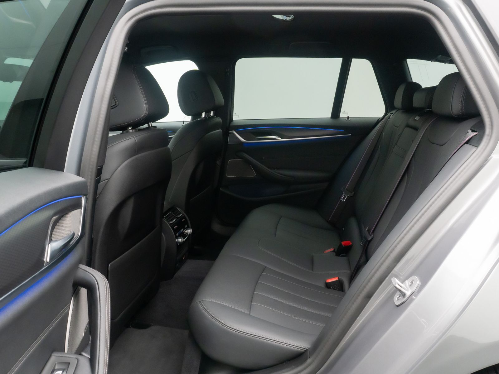 Fahrzeugabbildung BMW 530d M Sport DAB Kamera Laser AHK Komfort Alarm