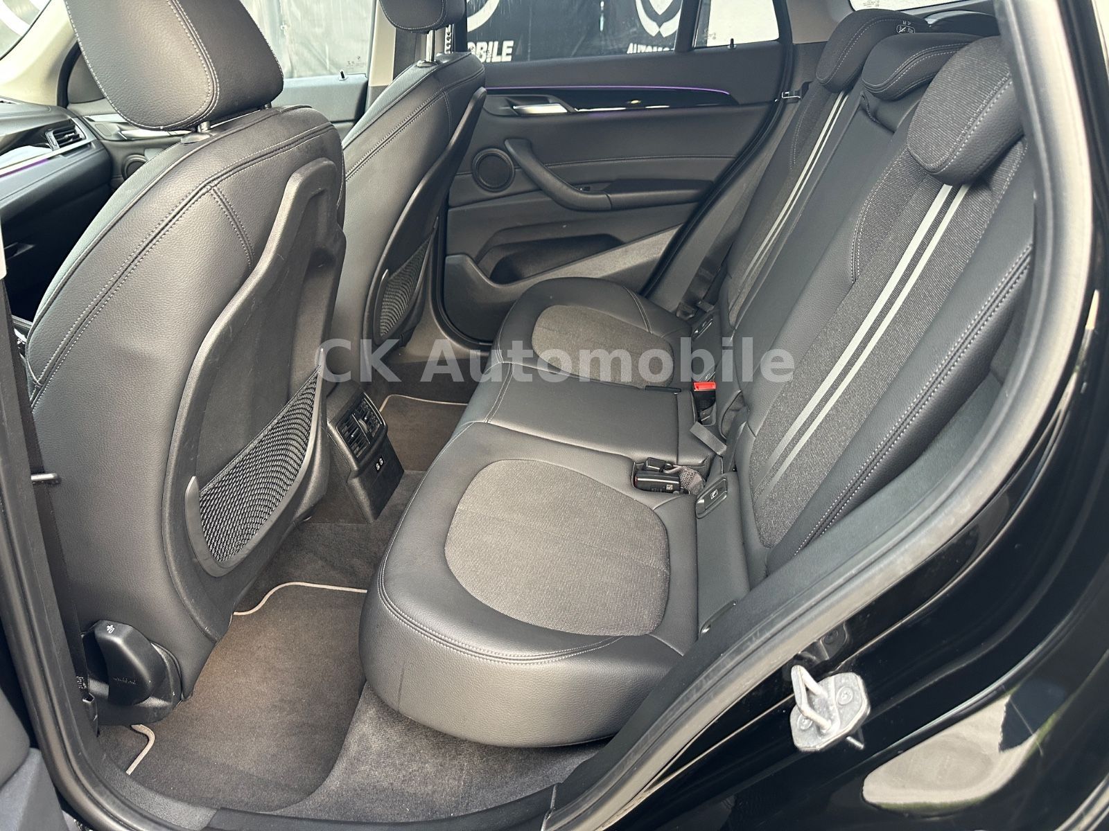 Fahrzeugabbildung BMW X1 sDrive 20d Sport-Line/Navi/LED/Tempomat/AHK