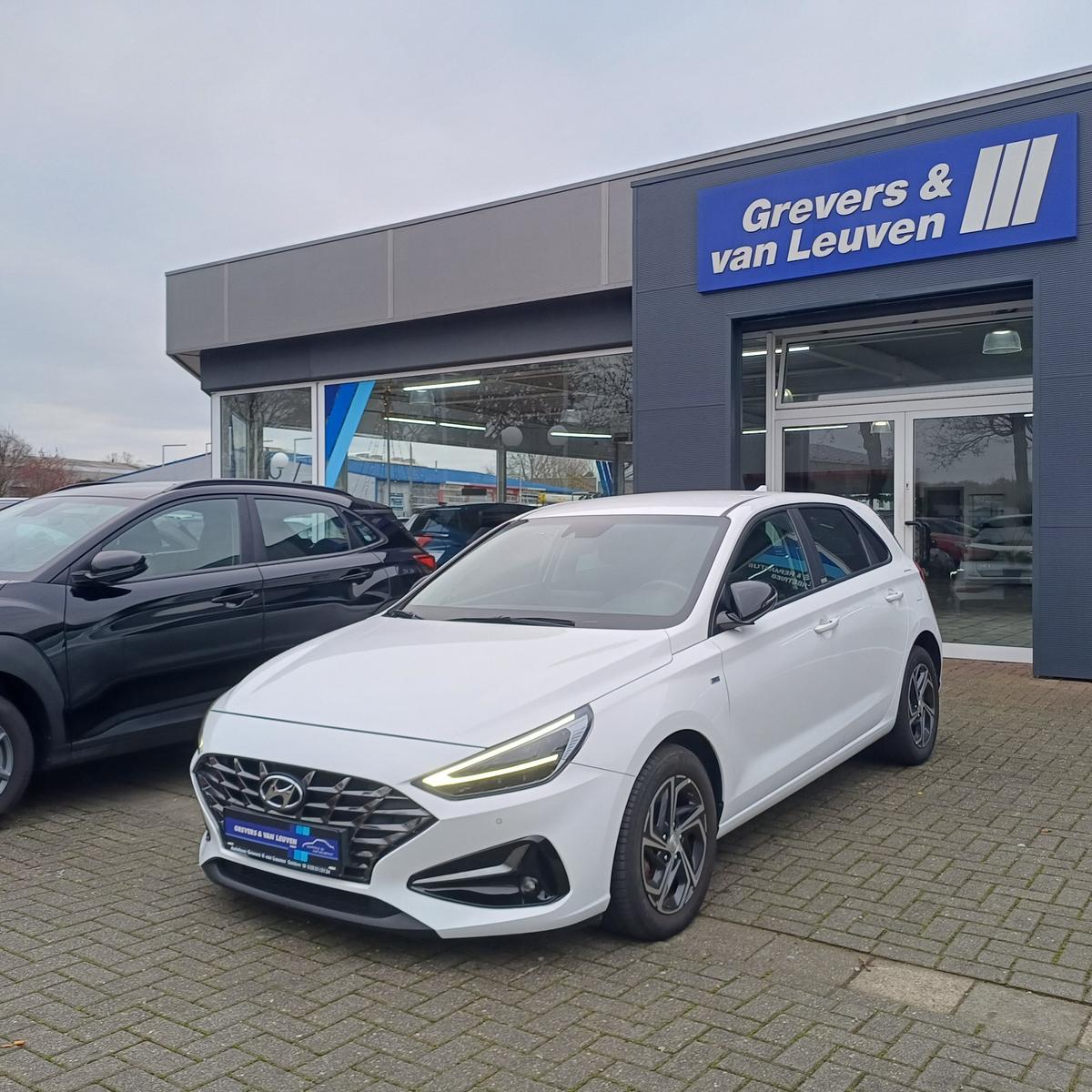 Hyundai i30 1.5T-GDi 48V 6iMT INTRO+ LED NAVI WINTERP 16