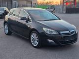Opel Astra 1.6 Turbo Edition Sport 132kW - Opel Astra aus 2011: Turbo