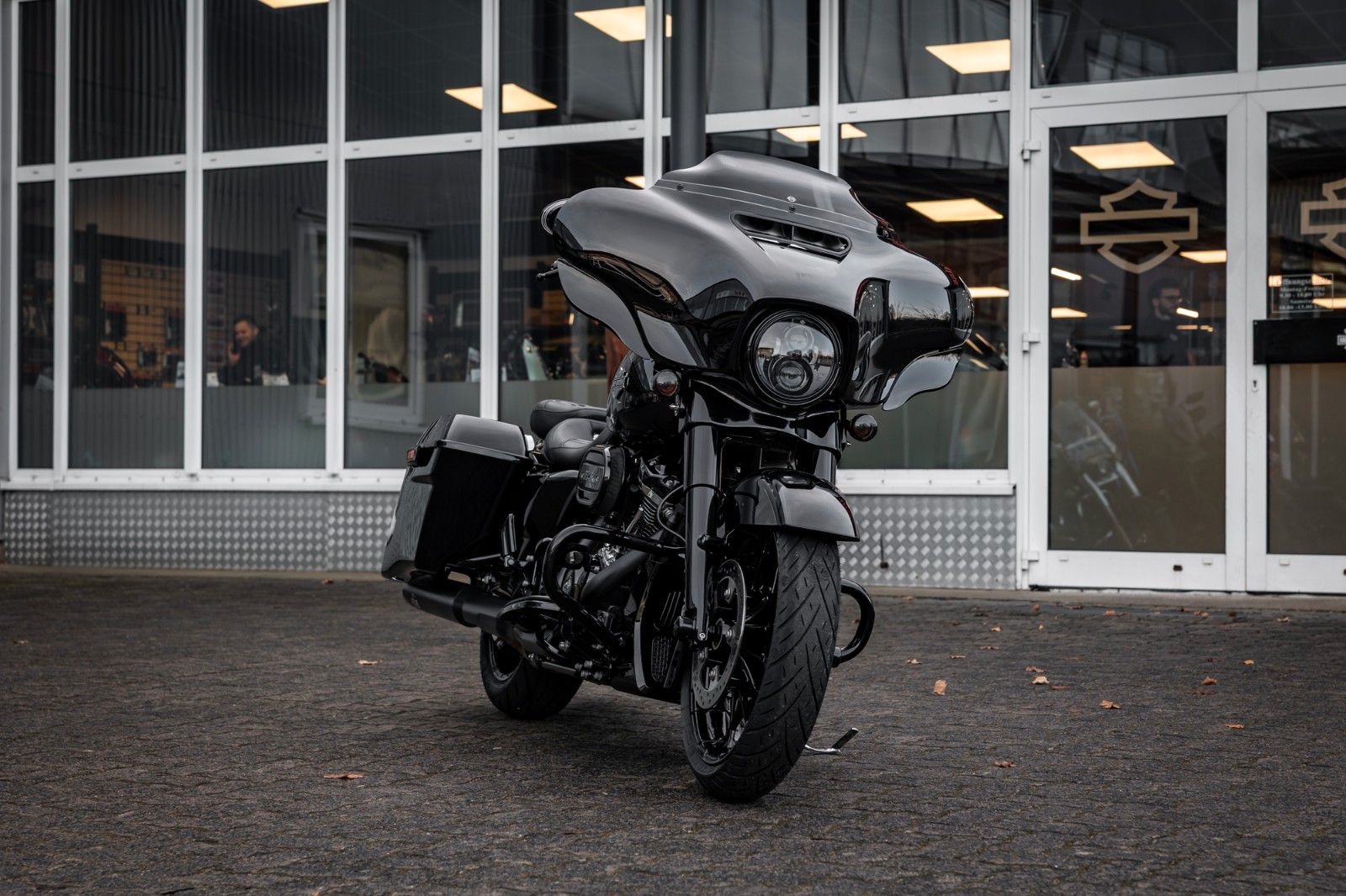 Fahrzeugabbildung Harley-Davidson FLHXS STREET GLIDE SPECIAL 114 CUI - JEKILL -