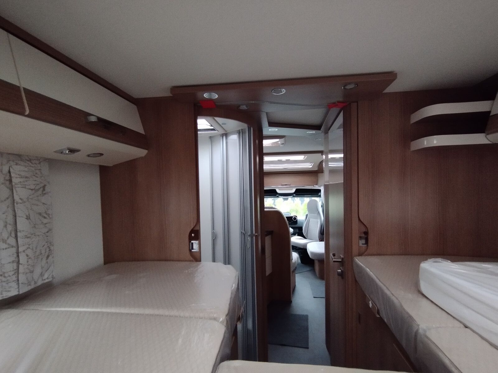 Fahrzeugabbildung Malibu T 490 RB LE comfort Mercedes,Distronic,LED,Autom