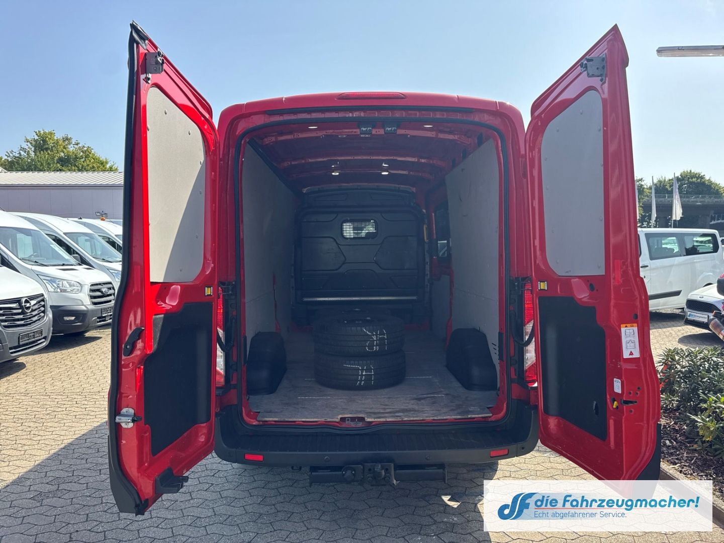 Fahrzeugabbildung Ford Transit Kasten 350 L3 Trend 2.0 TDCi DPF AHK Nav