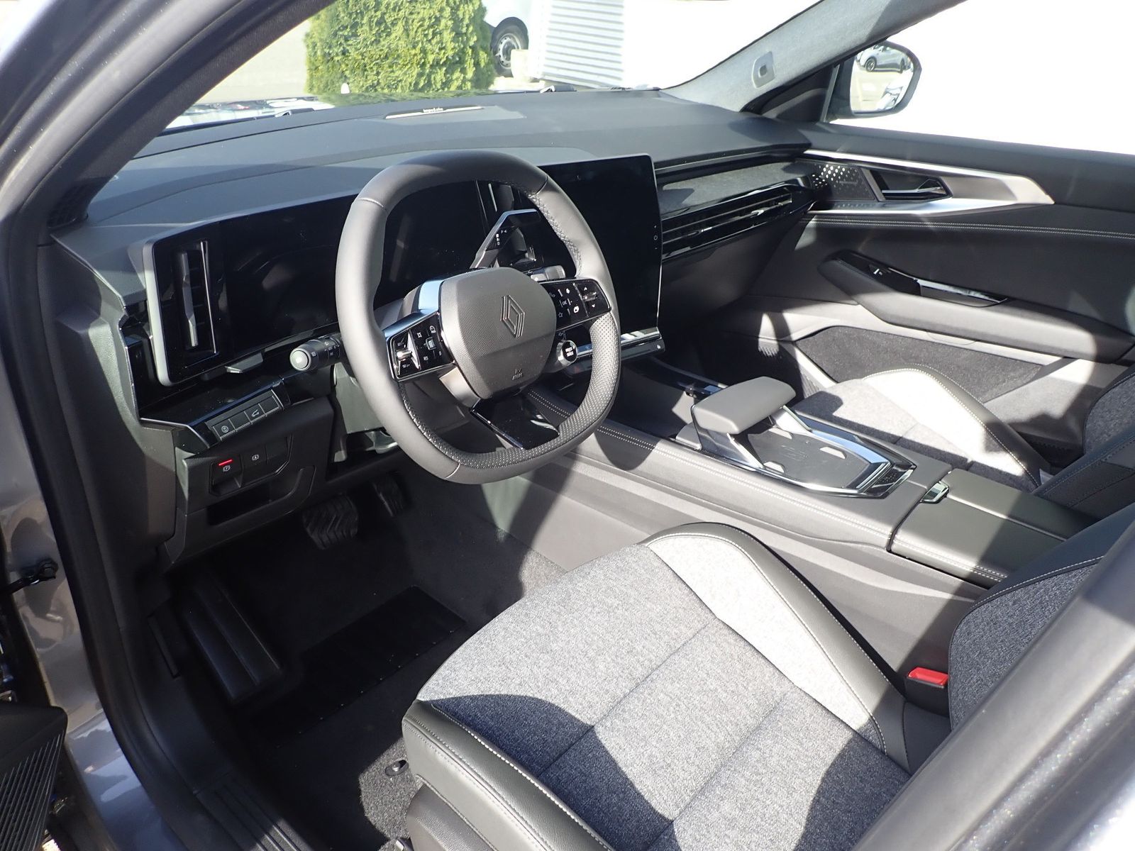 Fahrzeugabbildung Renault Rafale Techno Full Hybrid E-Tech 200