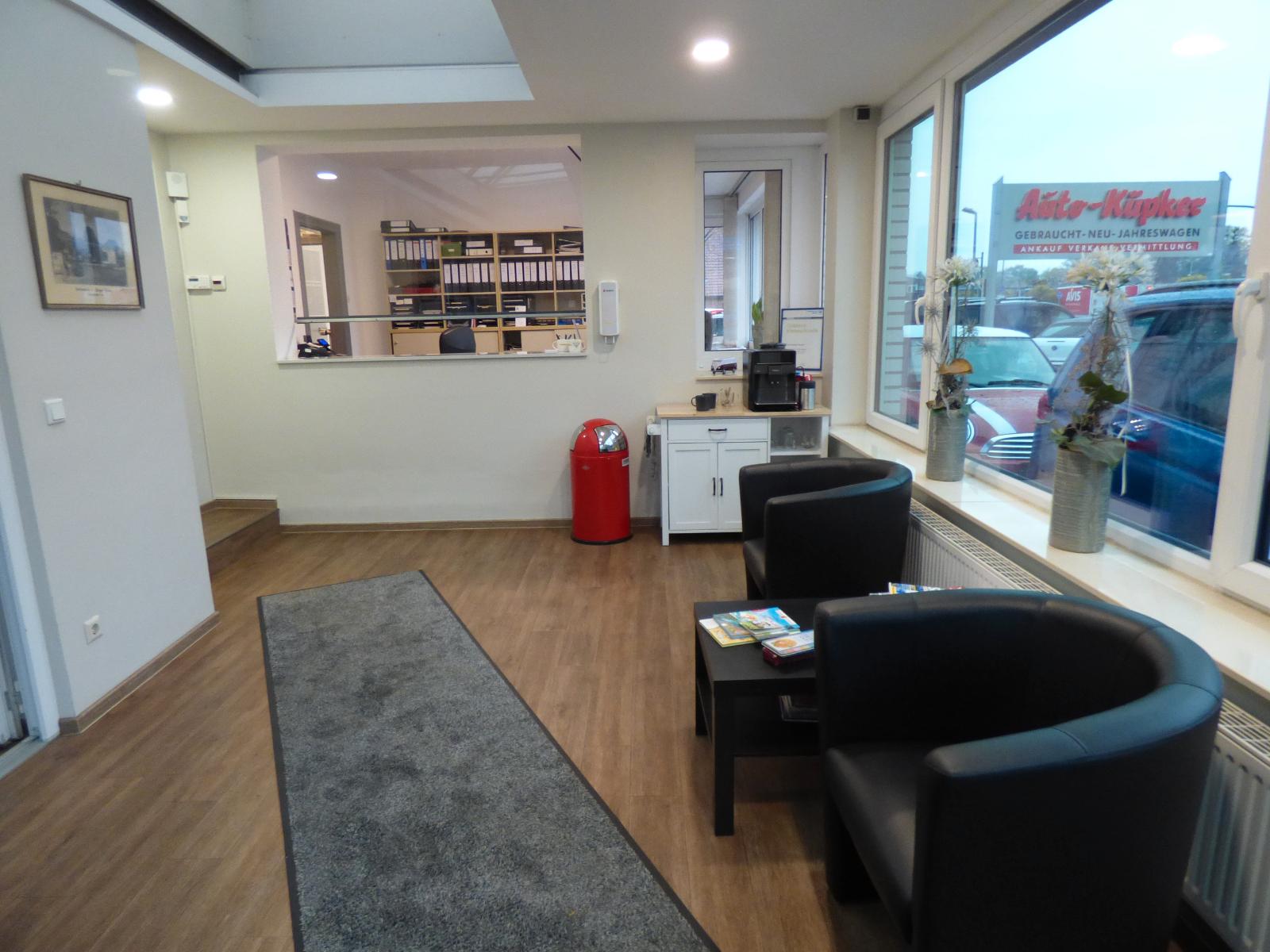 showroom-image-bottom