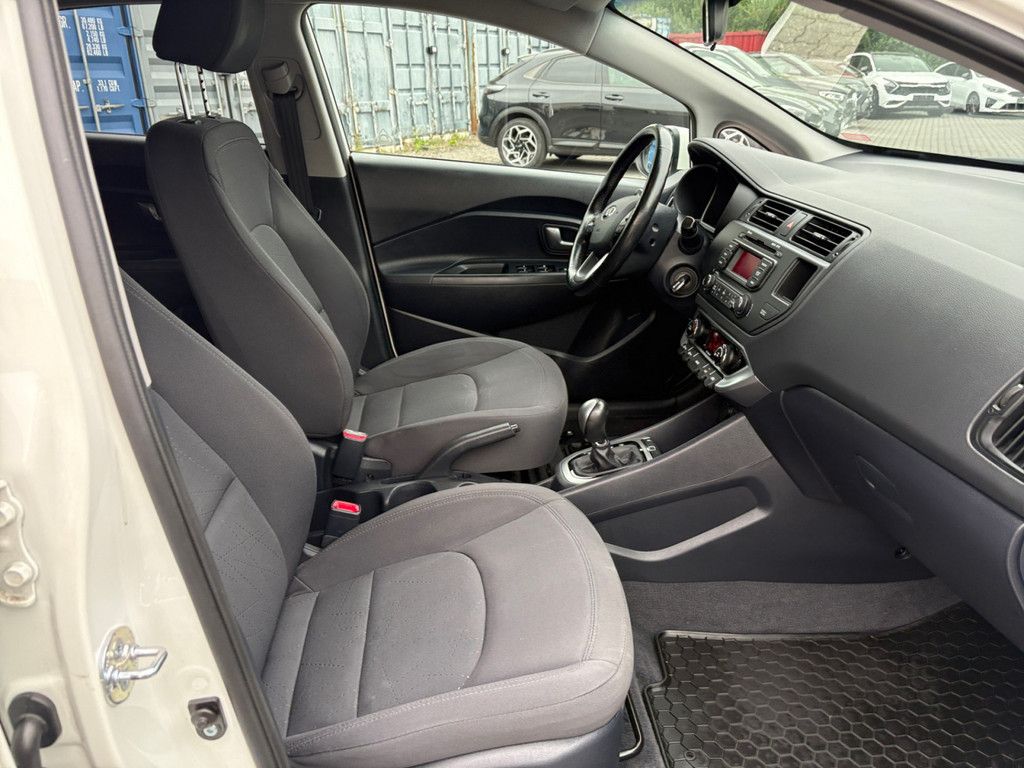 Fahrzeugabbildung Kia Rio 1.4 FIFA World Cup Edition