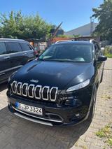 Jeep Cherokee, Overland, Allrad, Tempomat - Jeep Cherokee in Berlin