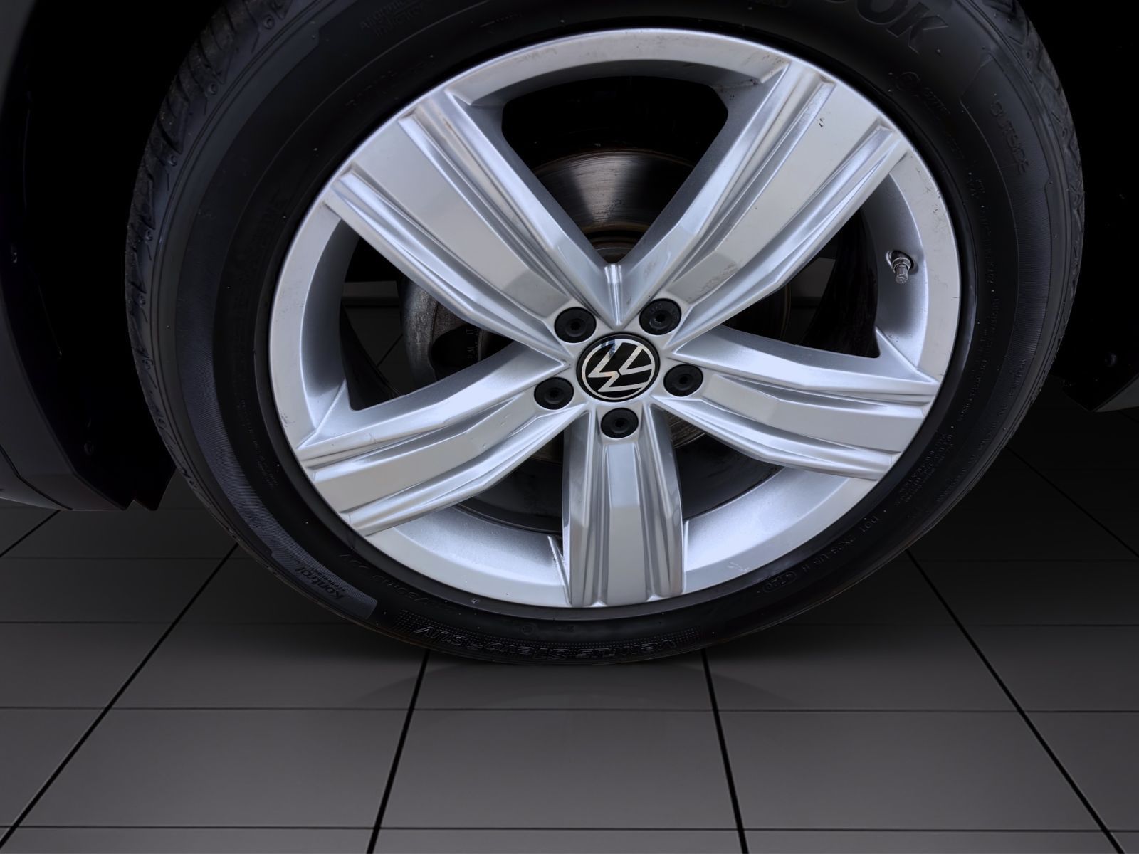Volkswagen Tiguan - Bild 8
