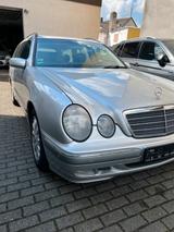 Mercedes-Benz Mercedes E240 T Automatik 149Tkm  Elegance - Mercedes-Benz E 240: Kombi
