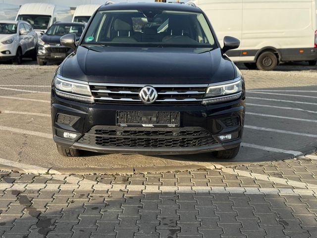 Volkswagen Tiguan Allspace Comfortline*NAVI*XENON*7SITZE