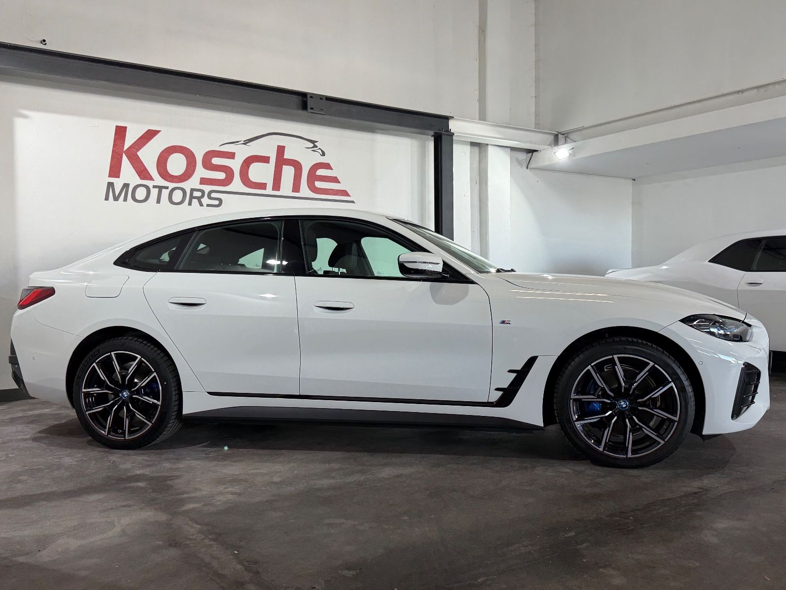 BMW i4 Gran Coupe 40 eDrive M Sportpaket Laser Pano foto 4
