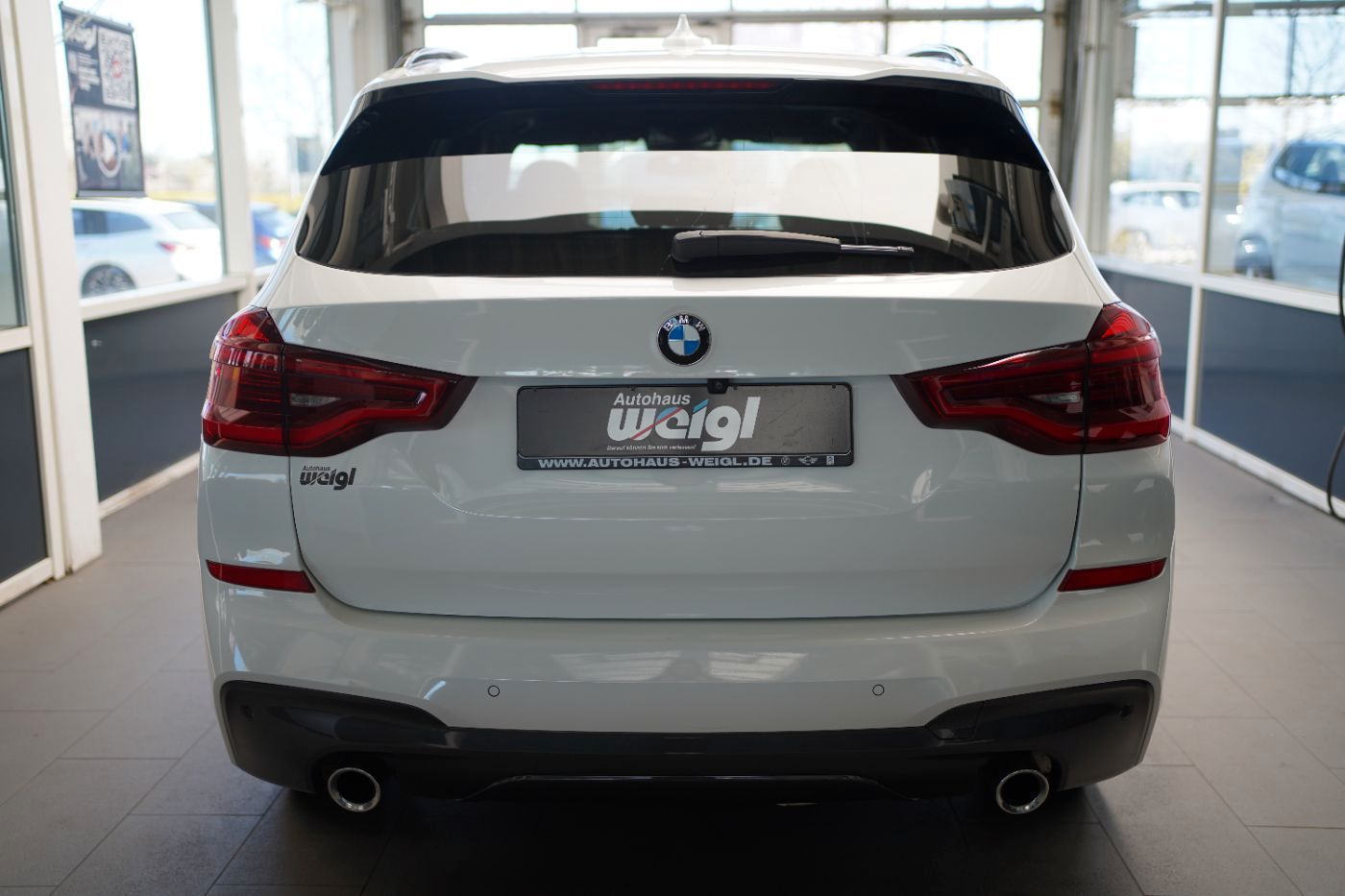 Fahrzeugabbildung BMW X3 xDri 20d M-Sport LED+AHK+Driving&ParkingAssis