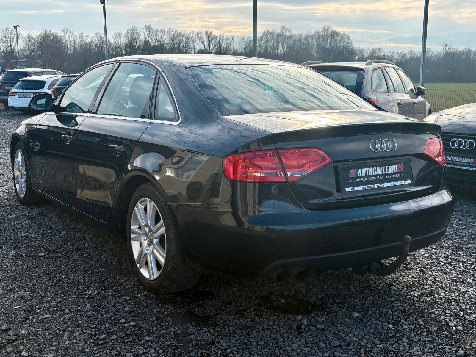 Fahrzeugabbildung Audi A4 2.0 TFSI Limo Ambition Xenon SPORTSITZE 1.HAN