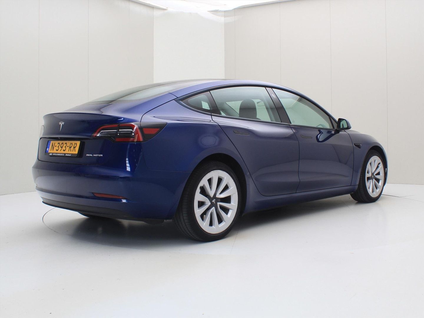 Tesla Model 3 Long-Range AWD 351pk 75 kWh 91,6% SoH FA imagem 2