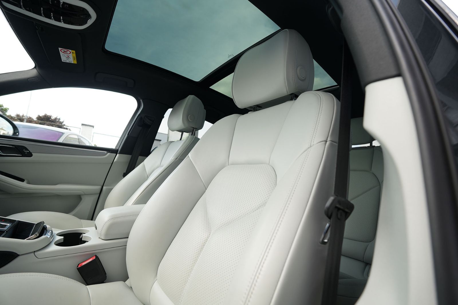 Porsche Macan LEDER KREIDE-ACC-LUFTF-PANO-SPORTABG.-VOLL foto 18