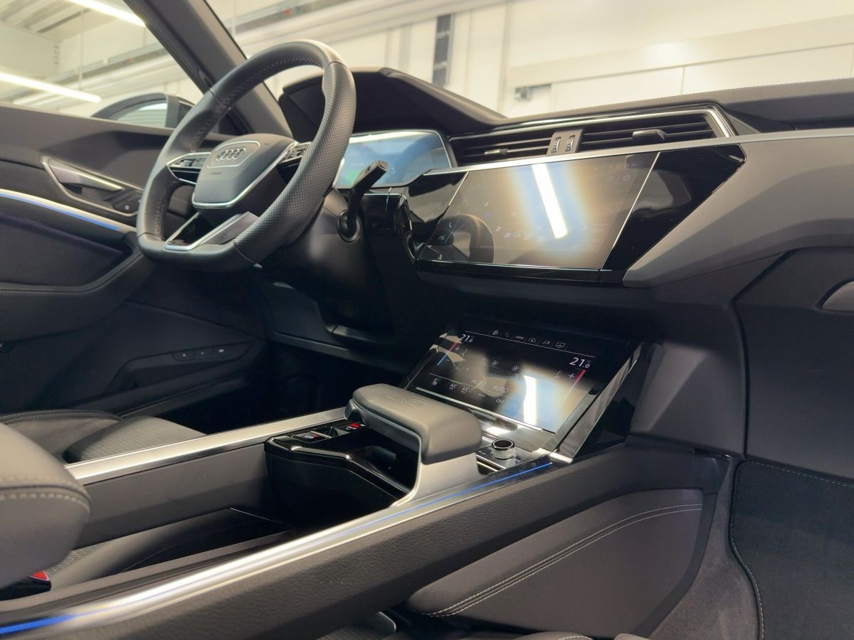 Audi SQ8 e-tron - Bild 14