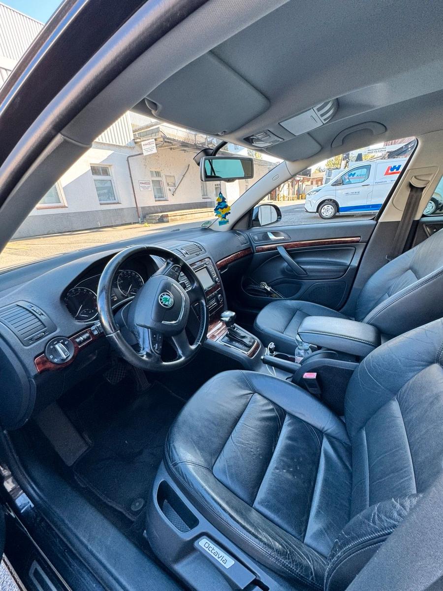 Skoda Octavia 2009 — photo 8