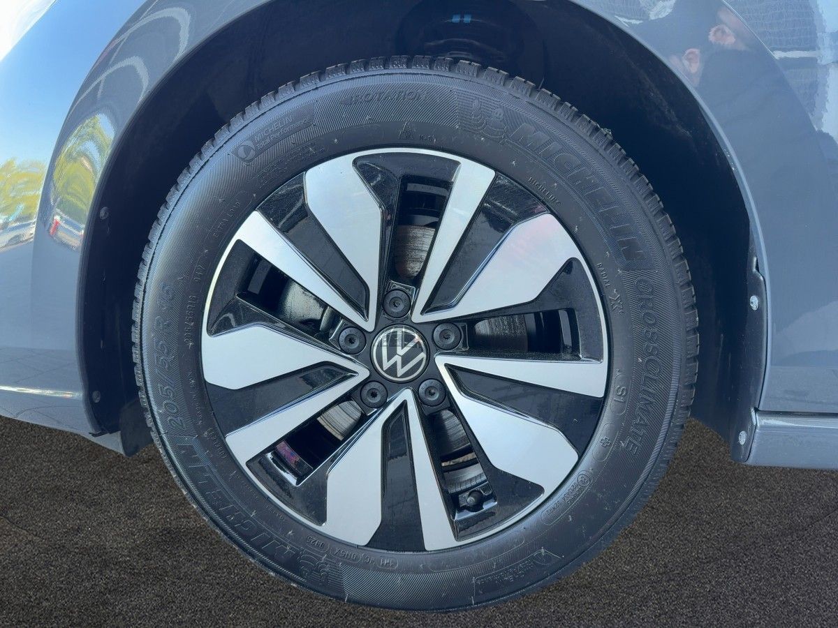 Volkswagen Golf - Bild 12