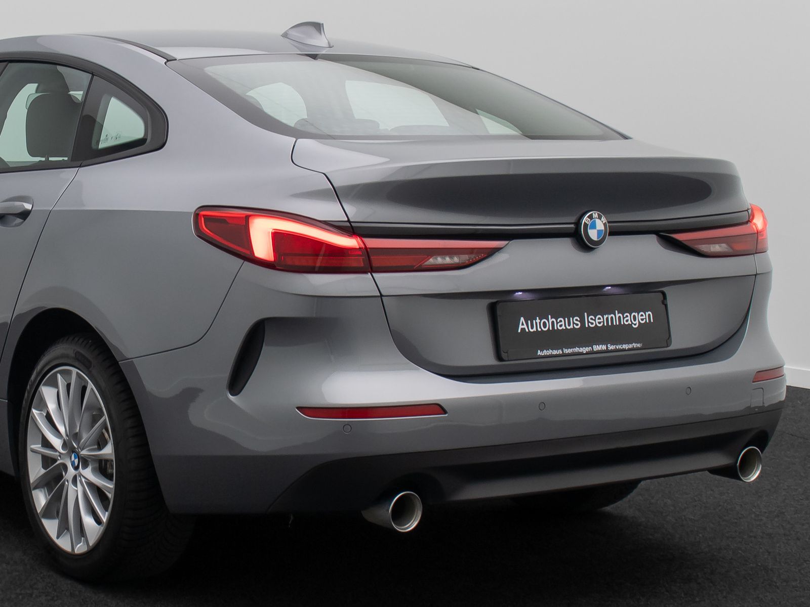 Fahrzeugabbildung BMW 220 Gran Coup&eacute; HUD DAB Sport AdaptLED PDC Leder