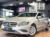 Mercedes-Benz A 180 7G-DCT STYLE LEDER-SPORTSITZE NAVI TEMPO S - Mercedes-Benz A-Klasse Gebrauchtwagen in Bonn