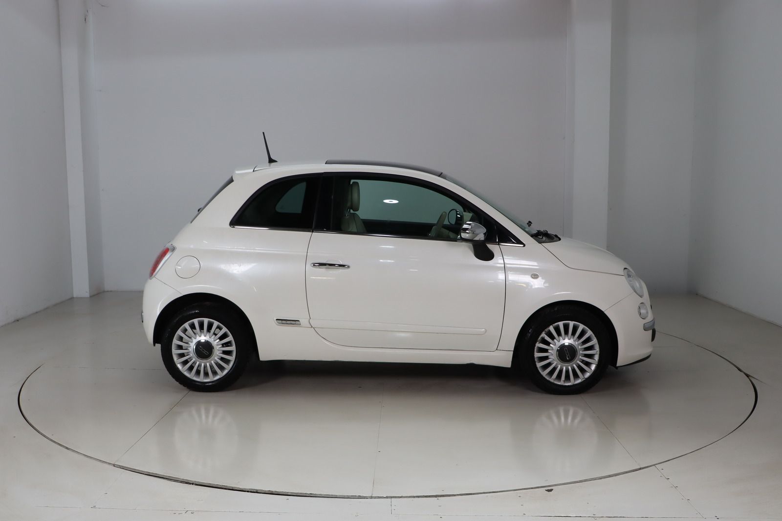 Fahrzeugabbildung Fiat 500 1.2 8V Lounge * Klima * Alu