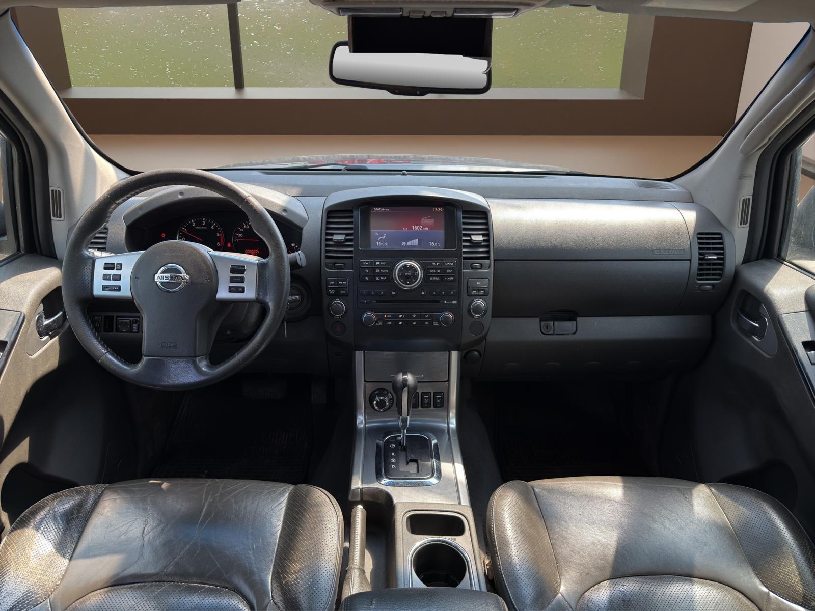 NISSAN NAVARA 3.0 V6 DCI 231 CH DOUBLE CAB 4X4 BVA – CUIR TOIT OUVRANT GPS ATTELAGE