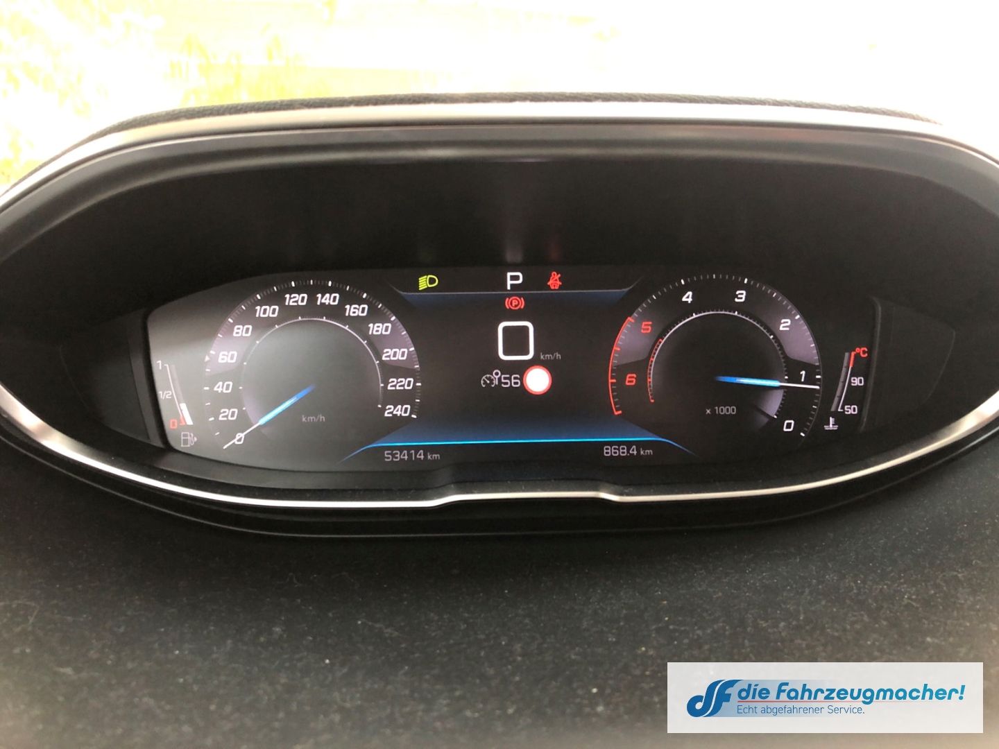 Fahrzeugabbildung Peugeot 3008 Allure Pack 1.5 BlueHDi Navi Digitales Cock