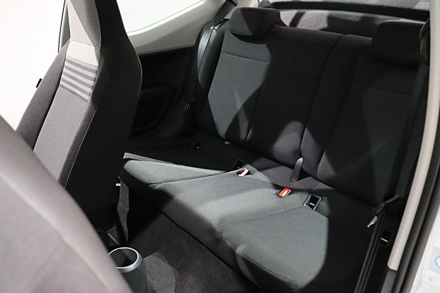 Up! MOVE 1.0 L 65 PS USB ZV FREISP. Winterräder