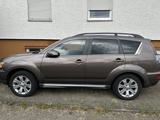 Mitsubishi Outlander 2.2 DI-D+ MIVEC Instyle 4WD Instyle - Mitsubishi Outlander aus 2011 mit Diesel-Antrieb