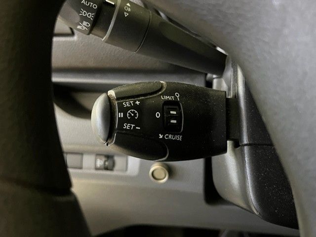 Fahrzeugabbildung Opel Vivaro Cargo 1.5 D "M" EDITION KLIMA/TEMP./PDC