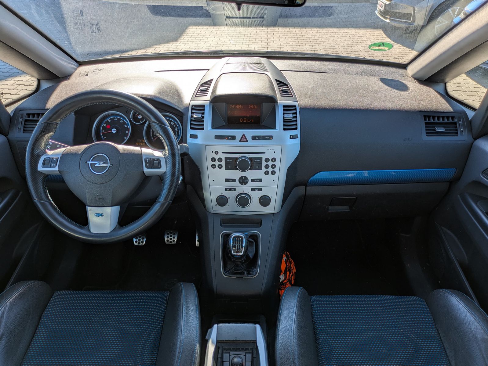 Fahrzeugabbildung Opel Zafira OPC 241PS 7-SITZER*TEMP*Recaro*PDC*IDS