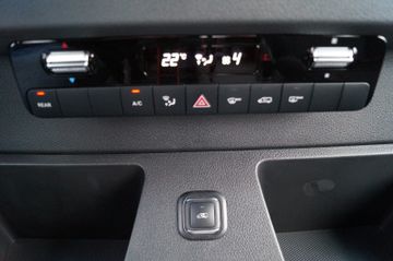 Mercedes-Benz Sprinter 319 CDI 4x4-AUT.-9SITZER-DACHKLIMA-NAVI