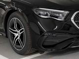 Mercedes-Benz E 200 d T+AMG+DIST+DIGITAL LIGHT+PANO+AHK+360°++ - Mercedes-Benz E 200: Schiebedach