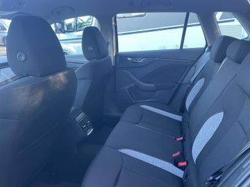 Skoda Kamiq 1.0 TSI TOUR *SHZ*NAVI*MATRIX*KESSY*KLIMA