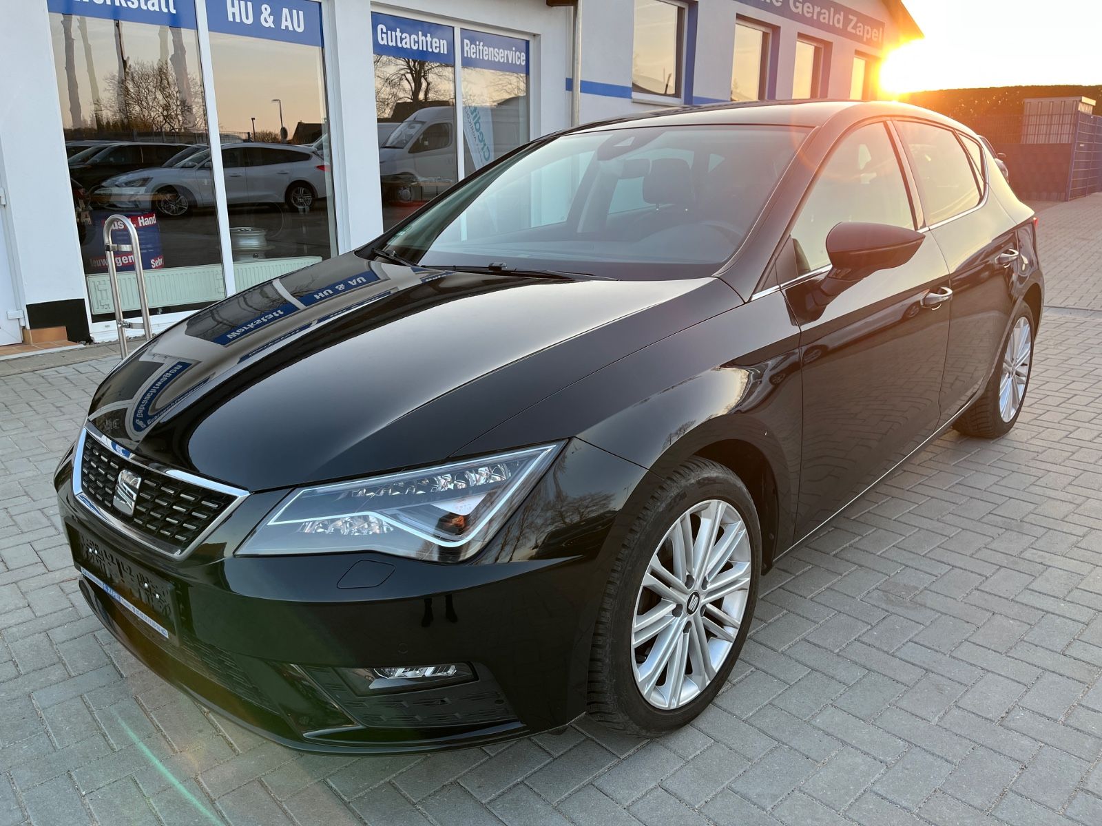 SEAT Leon 1,5 TSI*Xcellence*Navi/LED/Alu/Klimaaut./SH