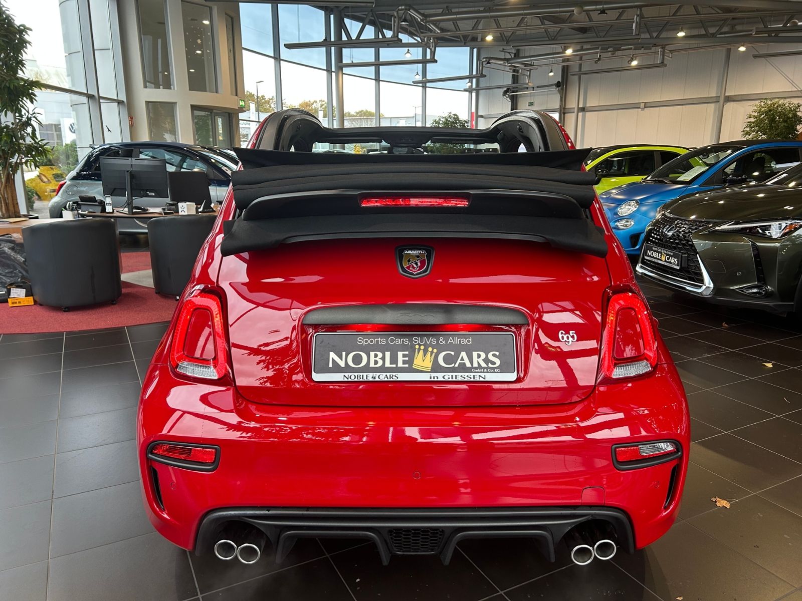 Fahrzeugabbildung Abarth 695 Cabrio BEATS NAVI ALU