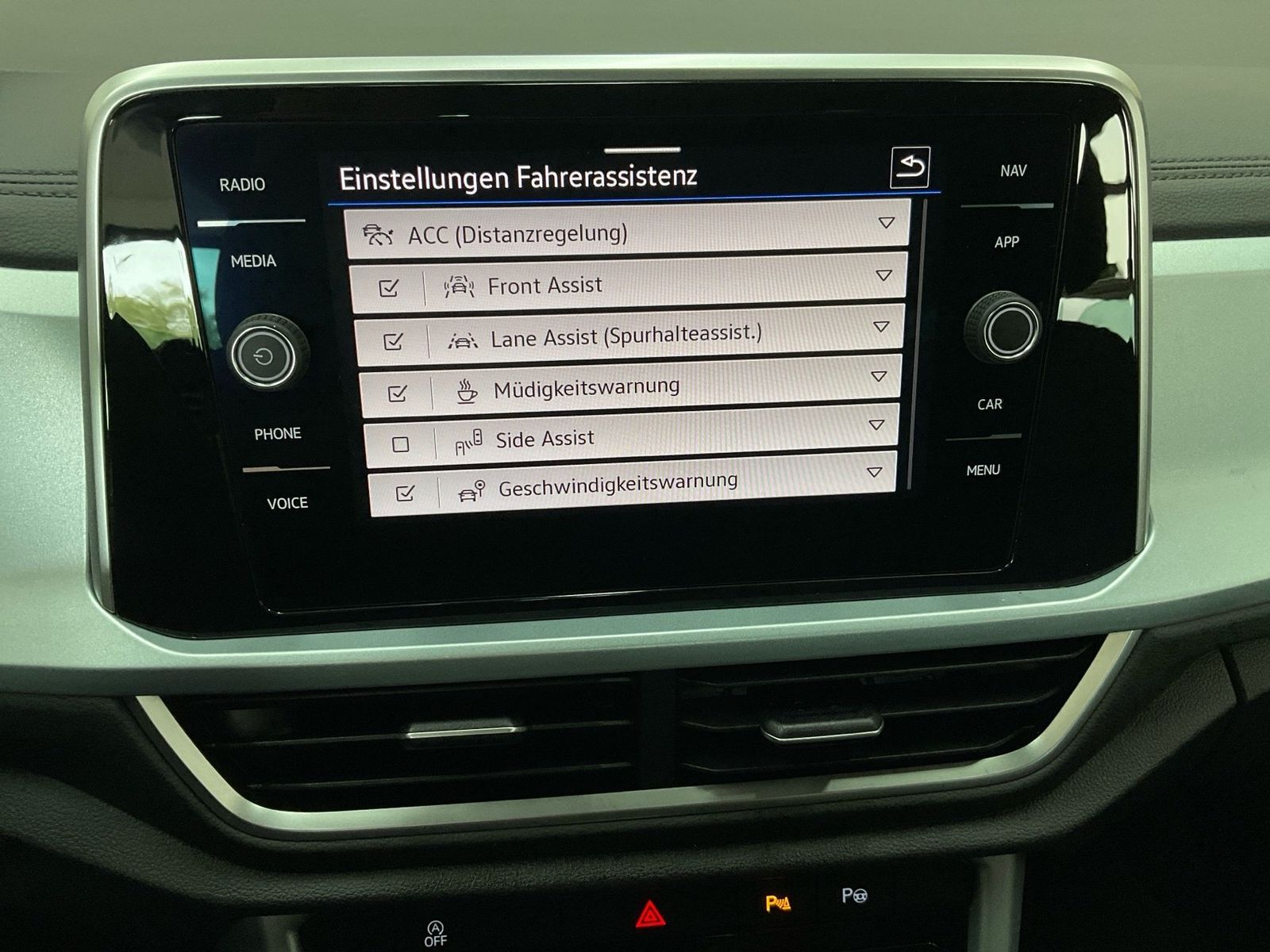 Volkswagen T-Roc - Bild 18